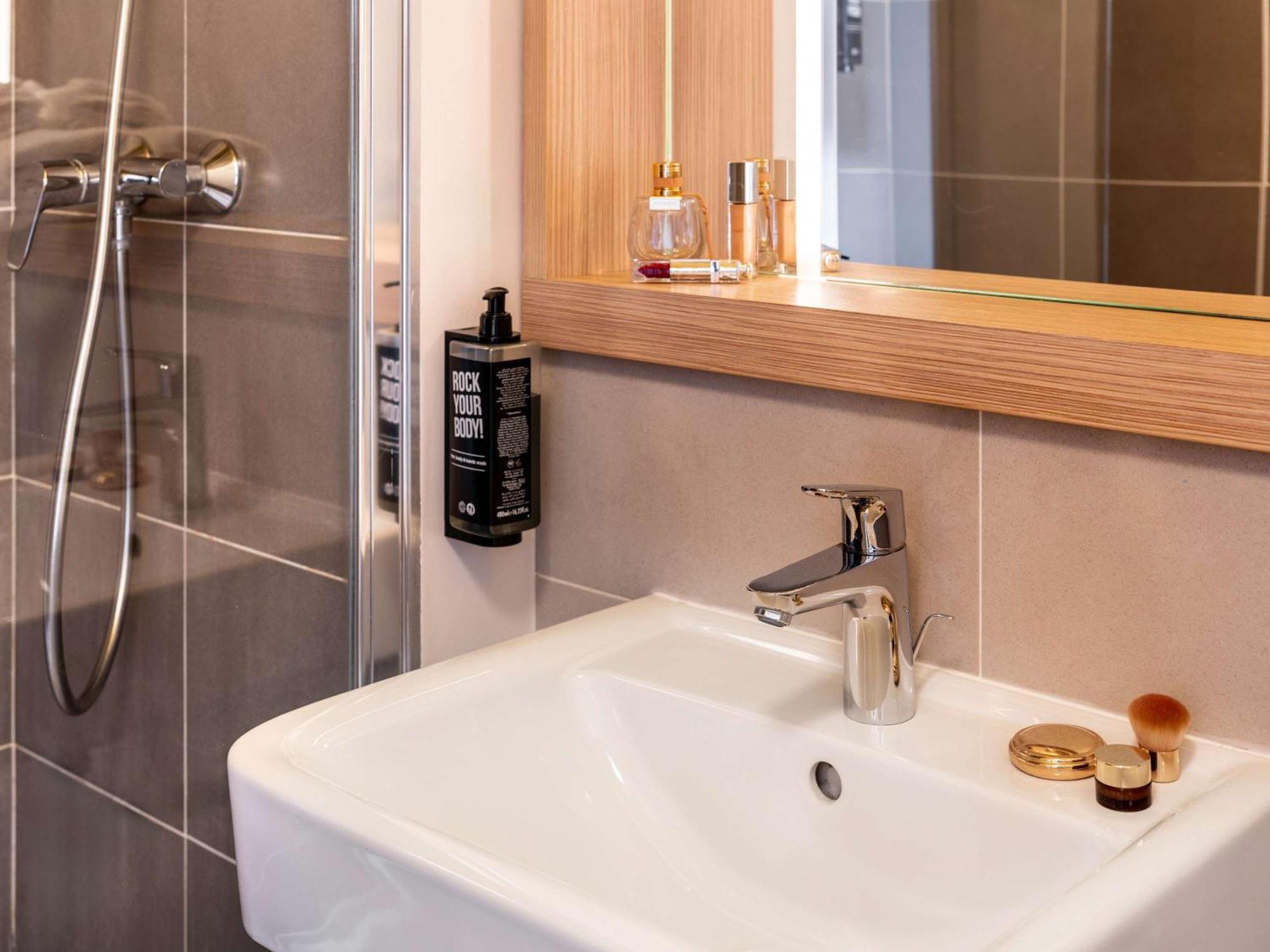 Ibis Styles Prevessin Geneve Aeroport 호텔 외부 사진